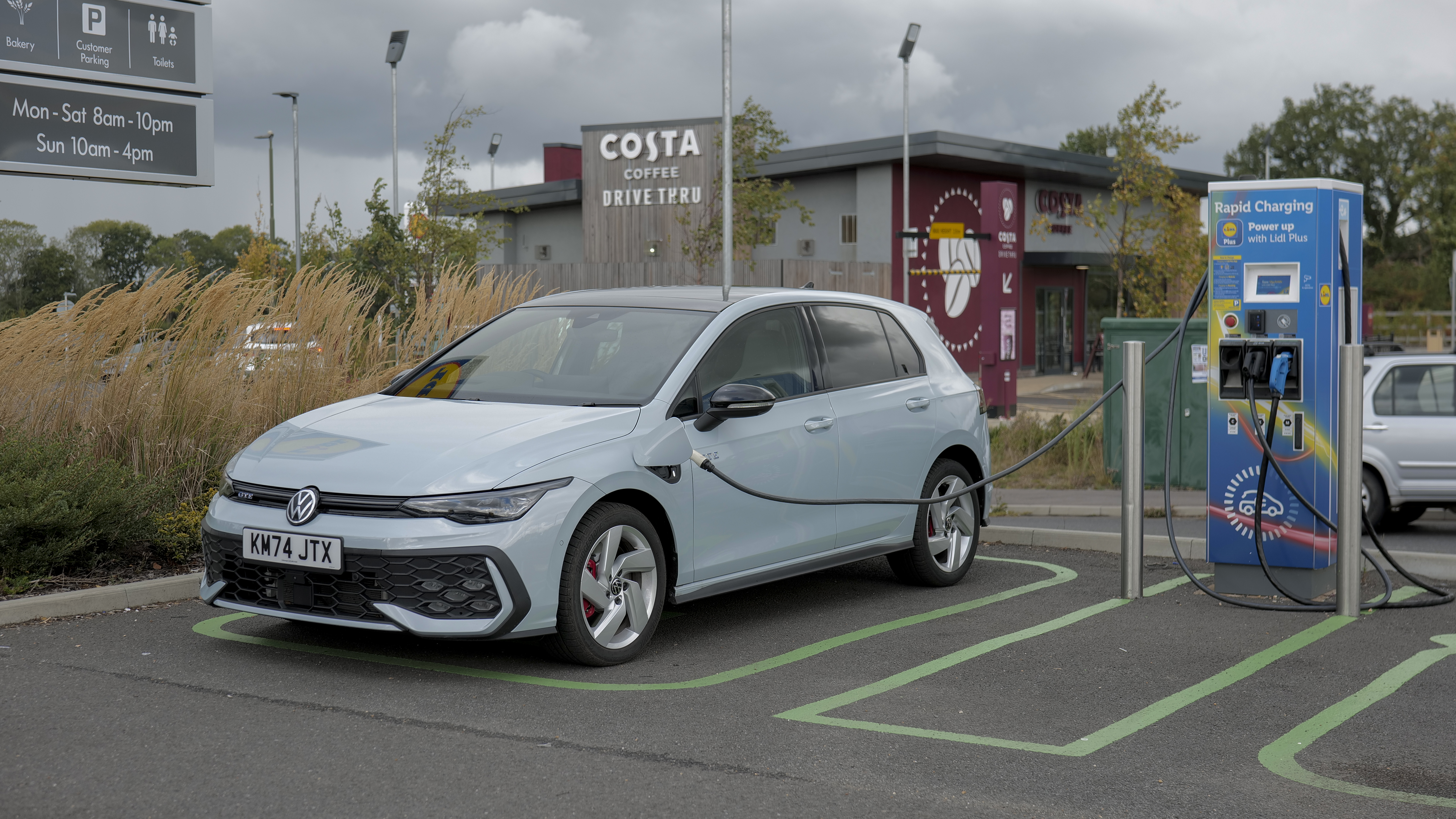 VOLKSWAGEN GOLF HATCHBACK 1.5 TSI 272 GTE eHybrid 5dr DSG